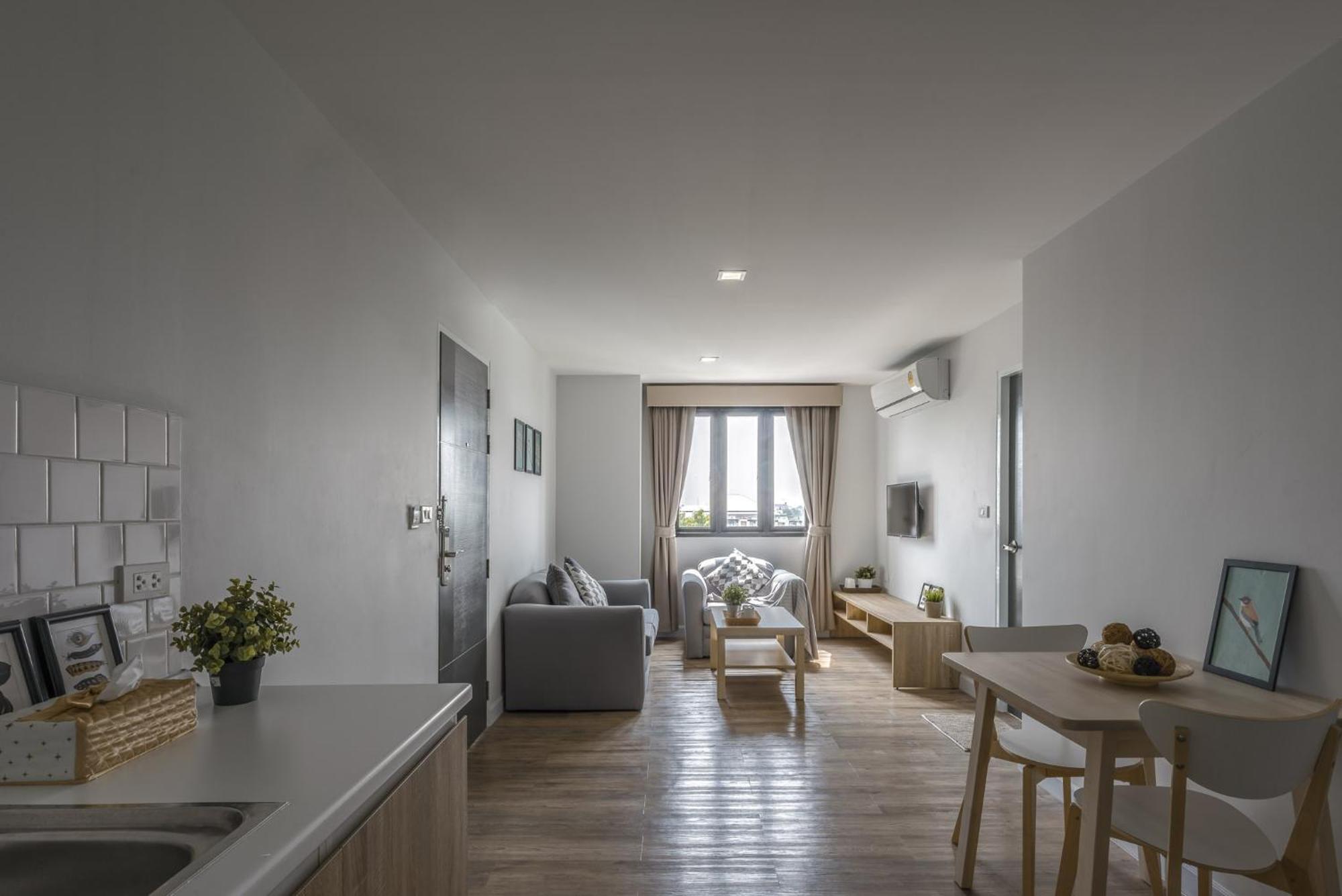 Carnation Residence Самут Пракан Екстериор снимка